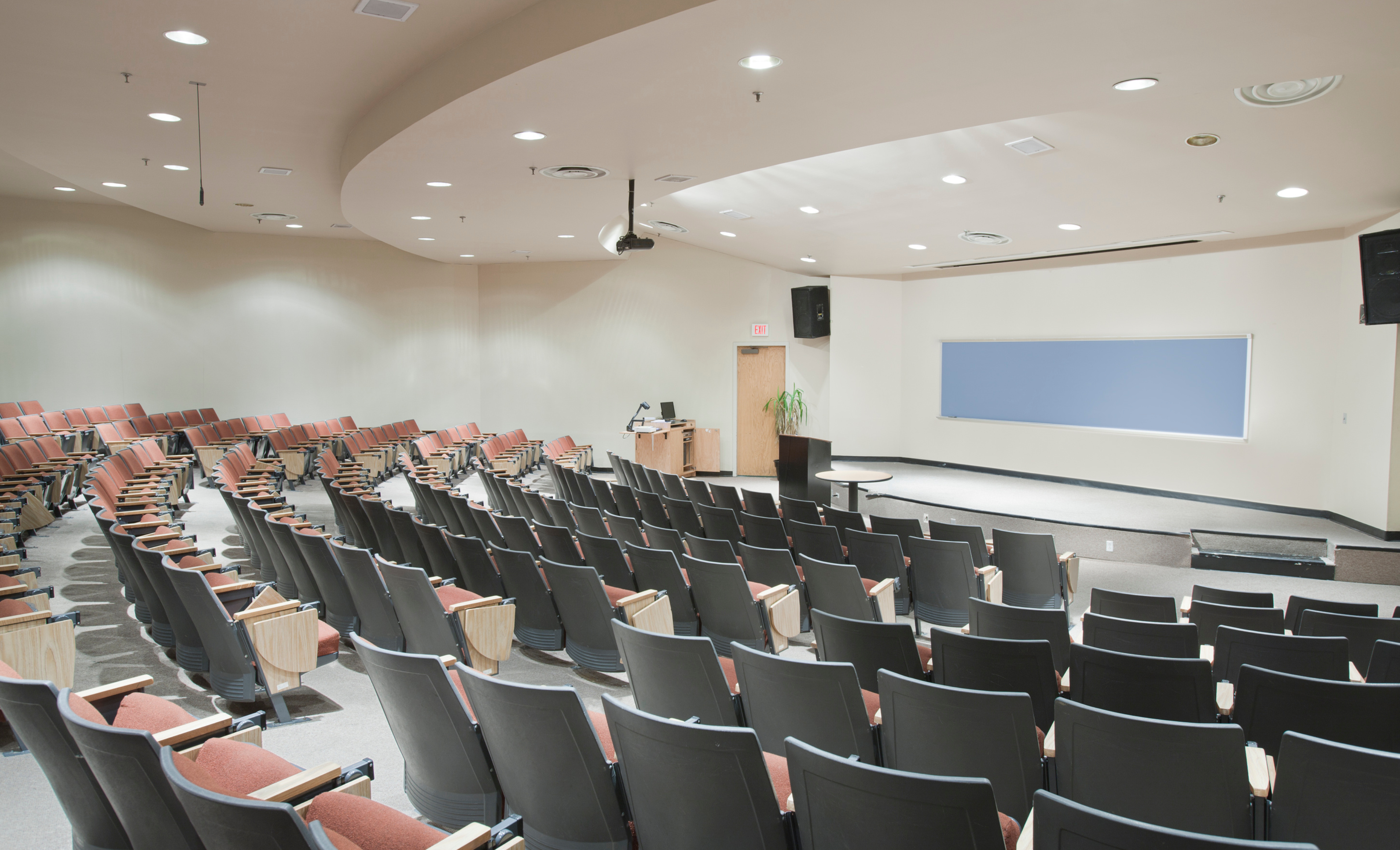 AUDITORIUM AND LECTURE HALL AV SOLUTION
